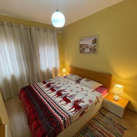 Ergi'S Host Apartment Tirana Eksteriør billede